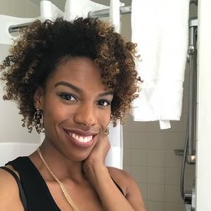 Meet your Posher, Anyae